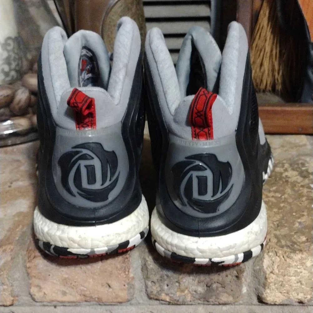 Rare Adidas 2015 D Rose 5 Boost 'Light Onyx C76798 S 13 Chicago Bulls BB Shoes - Picture 4 of 15
